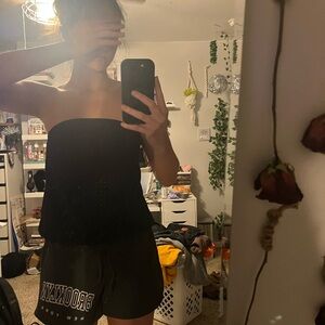 Stylish Black Strapless Top